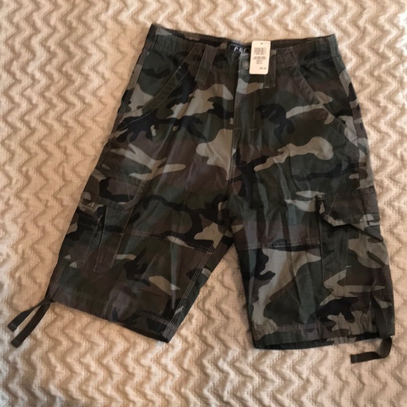 Cargo shorts - Picture 3 of 5